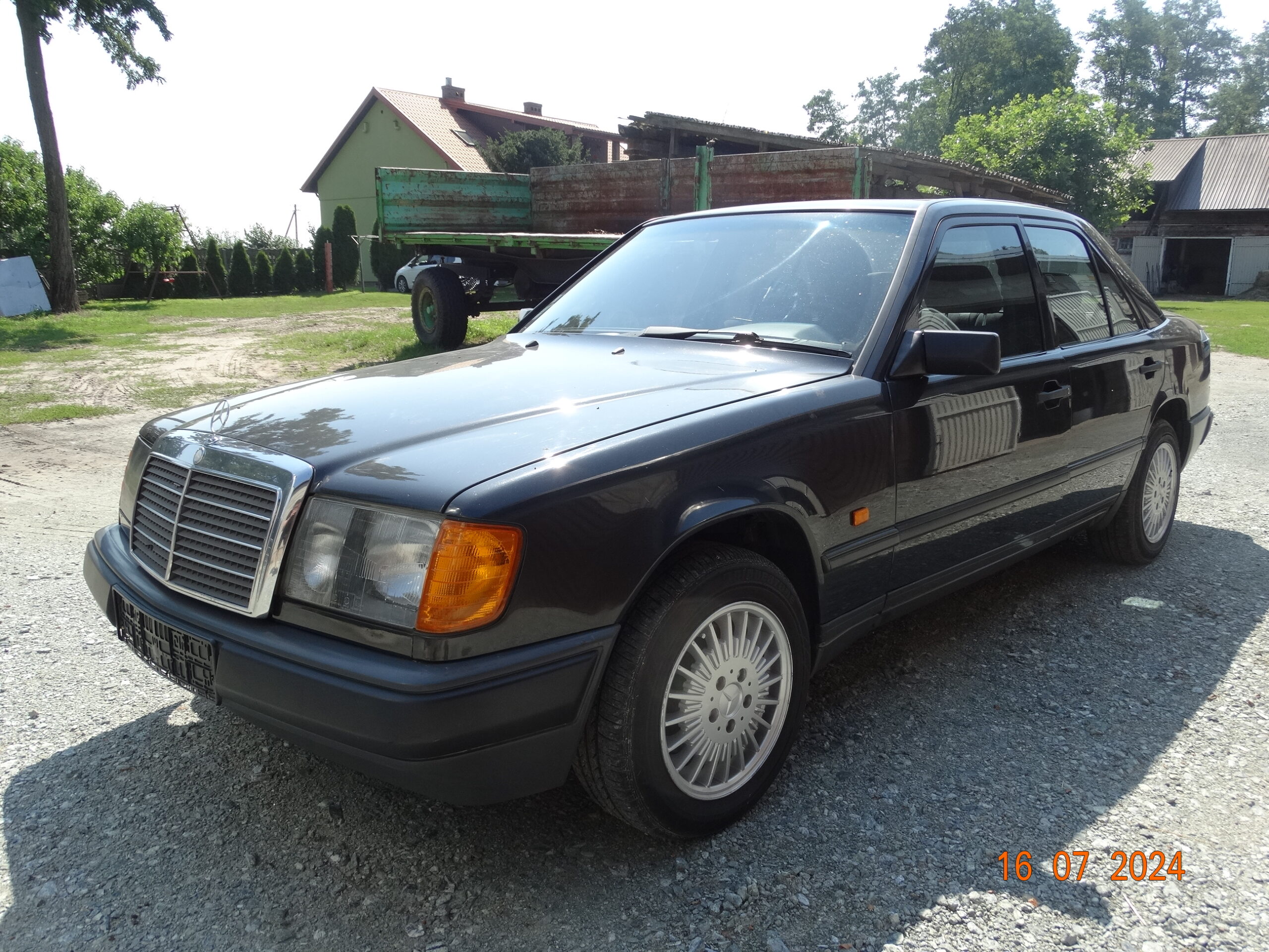 Rzeczoznawca samochodowy Konin – analiza techniczna auta Mercedes-Benz W124